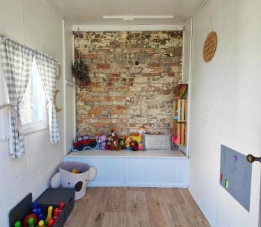 Invermay Casa | Three Bedrooms Hermay Cottage