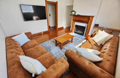 Invermay Casa | Three Bedrooms Hermay Cottage