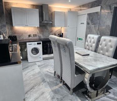 Belfast City Centre Casa | Three bedrooms Luxury City Centre Home
