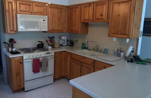 Skaneateles Casa | Three Birds Cottage: Nivel Skaneateles Lake Sunset Side