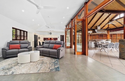 Clifton Beach Casa | Three Corners Of Paradise In Clifton Beach