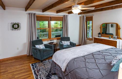 Sturgeon Bay Casa | Three Little Birds by Simple Life Rentals