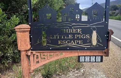South Bruny Casa | Three Little Pigs Escape - Main House + Cabin