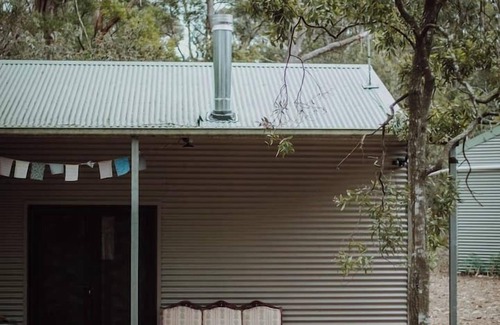 South Bruny Casa | Three Little Pigs Escape - Main House + Cabin