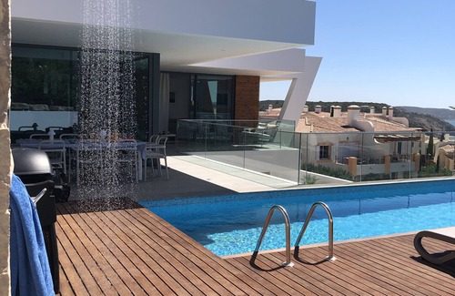 Salema Casa | Three Palms Nordic Luxury Villa Salema with fantastic seaviews
