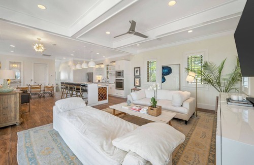 Gulfview Heights Casa | Three Palms at Betty|Easy Beach Access|Private Pool & Golf Cart