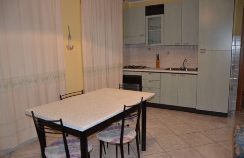 San Giovanni Apartamento | Apartamento de tres habitaciones a 120 metros del mar de San Giovanni di Posada Nuoro Cerdeña Italia