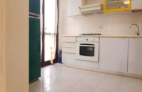 Lido di Campomarino Casa | Apartamento en planta baja de tres habitaciones cerca del mar