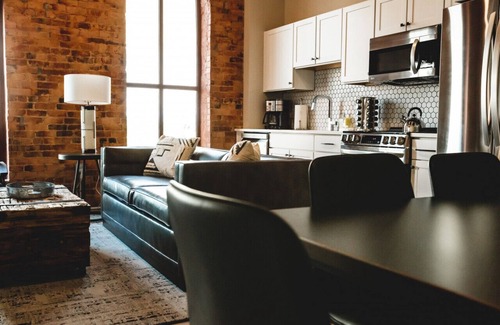 Jonesville Apartamento | Three Trails Unit 4 | Townhouse
