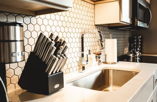 Jonesville Apartamento | Three Trails Unit 7 | Downtown/WineCountry/RoofDeck