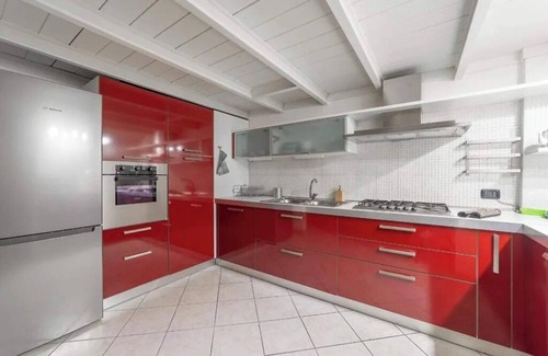 Porta Genova Casa | Throat House