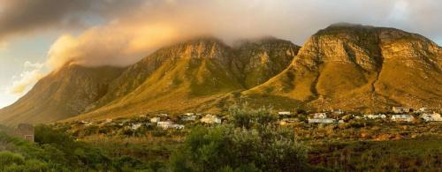 Betty's Bay Casa | Thundering waves