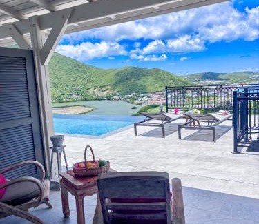 Grand Case Casa | Ti Bay - Vue Mer spectaculaire & Piscine à débordement