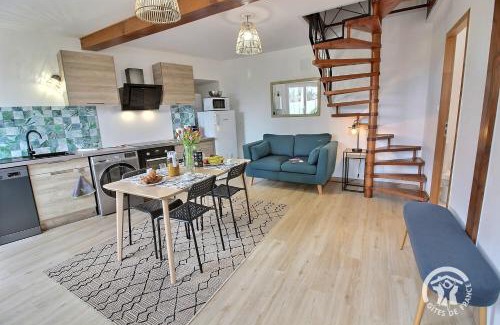 Goudelin Casa | Ti charlize