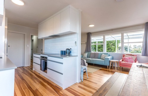 Oneroa Casa | Ti Cottage - Stay Waiheke