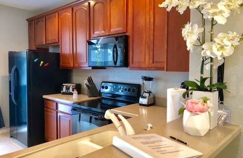 Florida Central Atlantic Coast Cabaña | Tidecrest 144 · 3 Suites Near Convention, Universal, Disney