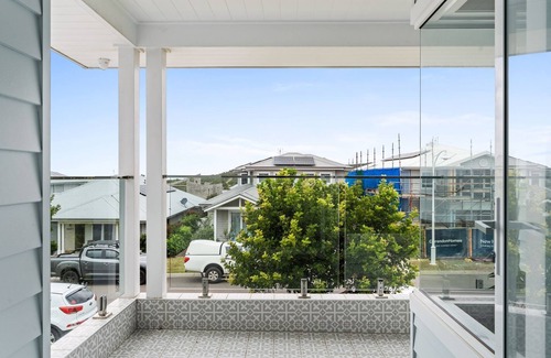 Moonee Casa | Tides Of Tranquillity