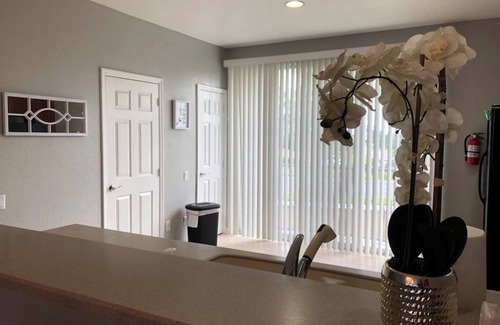 Florida Central Atlantic Coast Cabaña | Tideview 20 · Walk TO Convention! Near Universal & Disney