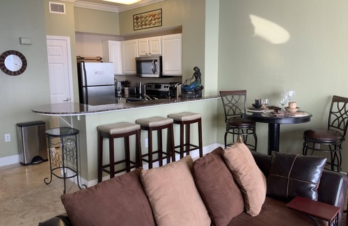 Panama City Beach Complejo | Tidewater 2715, Stunning 27th Floor! Beach Chairs included, Gulf Front 1 Bedroom