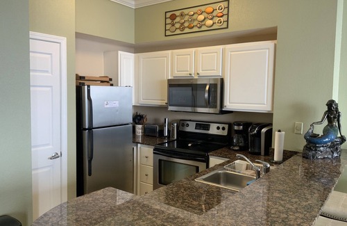Panama City Beach Complejo | Tidewater 2715, Stunning 27th Floor! Beach Chairs included, Gulf Front 1 Bedroom