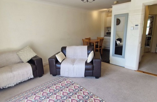 Cork Apartamento | Tidy, Spacious & Quiet 2BD on Edge of Cork City