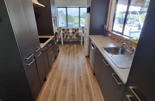 Ruakaka Casa | Tidy Three Bedroom Home in Ruakaka.