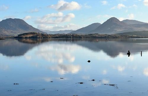 Connemara Casa | Tievemore - Connemara Bayfront Retreat