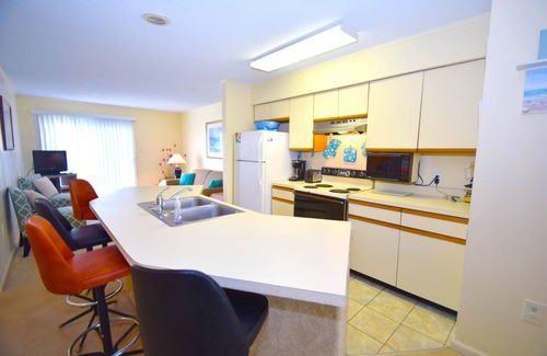 Midtown Ocean City Condominio | Tiffanie by the Sea 319D-Oceanside 55th St, W/D, AC