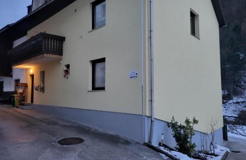Zelezniki Casa | Tiha dolina