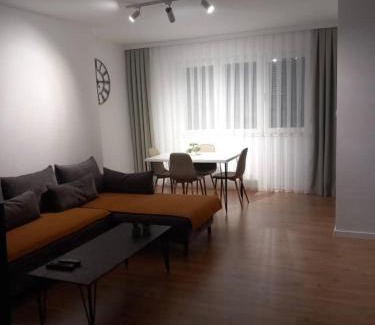 Pejë Apartamento | Tija