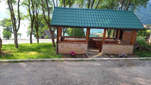 Pluzine Apartamento | Tijanić Apartment Piva Lake