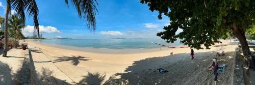 North Pattaya Casa | Tiki Beach House