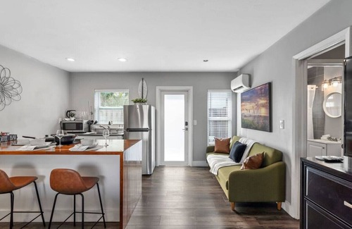 Lake Ridge Apartamento | Tilah Stays | Weekly discounts | 10 Min to beach