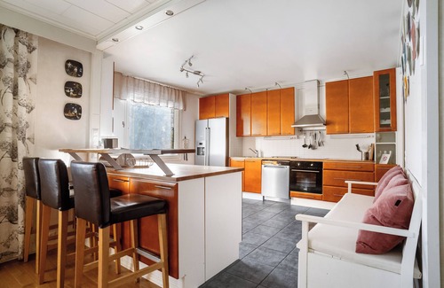 Rovaniemi Casa | Tilava Talo Soveltuu Erinomaisesti Isommalle Perheelle tai Ryhmälle