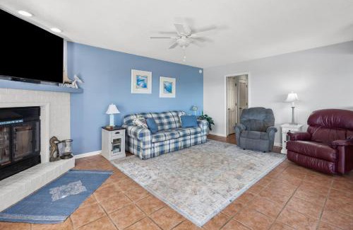 Cordesville Apartamento | Tilghman Lakes D4 condo