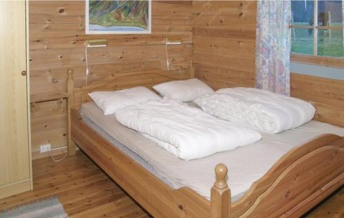 Nesset Casa | timber cabin Eresfjord med båt til leie