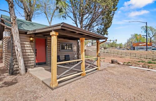Colorado Springs Casa | Timber Lodge #1