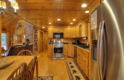 Rangeley Casa | Timber Lodge 4 Bedroom/2 Bath home - great for snowmobiling and short drive to Saddleback Mountain!