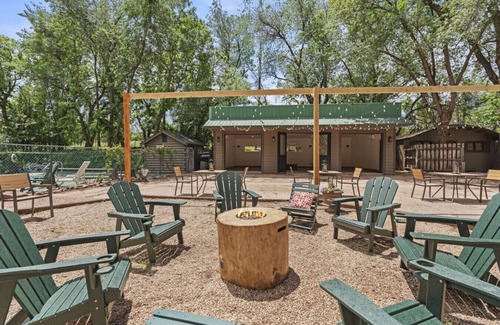 Colorado Springs Cabina | Timber Lodge Cabin #16