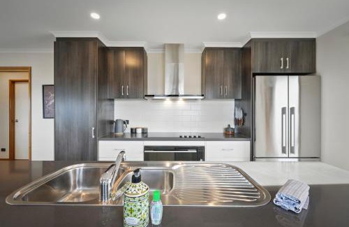 Midway Point Casa | Timber Mill House - 2 Bedroom House