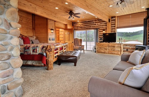 Timber Lakes Cabina | Timber Moose Lodge: Cabaña Mas Grande de USA; piscina interior grande, duerme 58