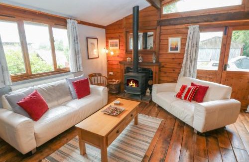 Cosheston Casa | Timbertwig Lodge