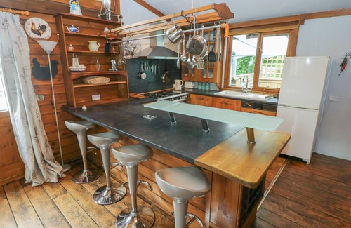 Cosheston Cabaña | TIMBERTWIG LODGE, pet friendly, with open fire in Pembroke