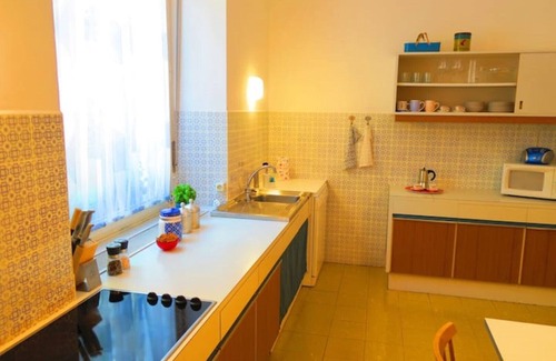Merano Apartamento | Time travel a spacious 4-room apartment in Merano, whith privat parking for free