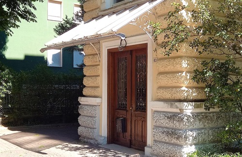 Merano Apartamento | Time travel a spacious 4-room apartment in Merano, whith privat parking for free