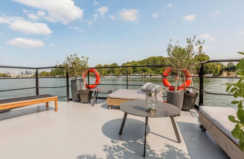 Saint-Cloud Alquiler De Eote | Timeless barge in Paris sauna-hammam jacuzzi