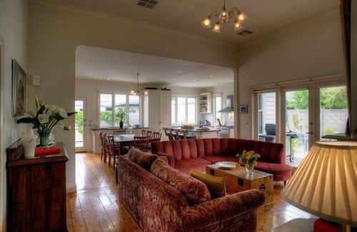 Point Lonsdale Casa | Lonsdale Palms para grupos o familia extendida