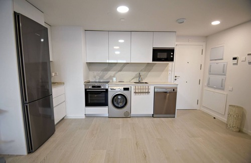 Rivas-Vaciamadrid Apartamento | Timeless Elegance in Rivas