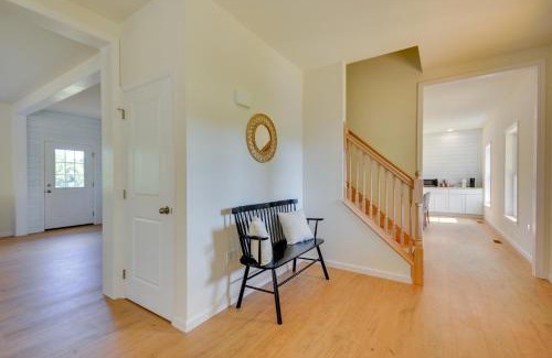 Vesta Casa | Timeless Hillsville Farmhouse Blue Ridge Parkway!