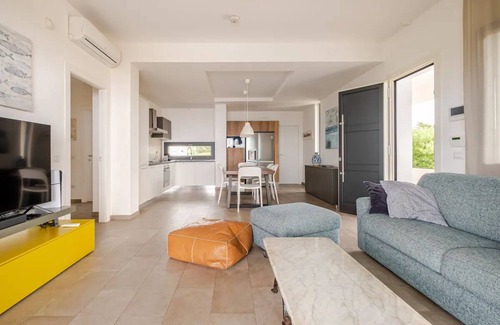 Syracuse Villa | Atemporal: Villa con vista panorámica en el corazón de Plemmirio.
